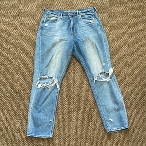 American Eagle mom jeans